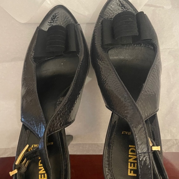 Fendi Logo Platform Peep-Toe Heels 38.5 Leather Bow Details Gold FF Buckle - Picture 8 of 16